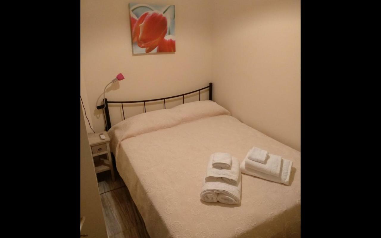 Sandy's Apartment